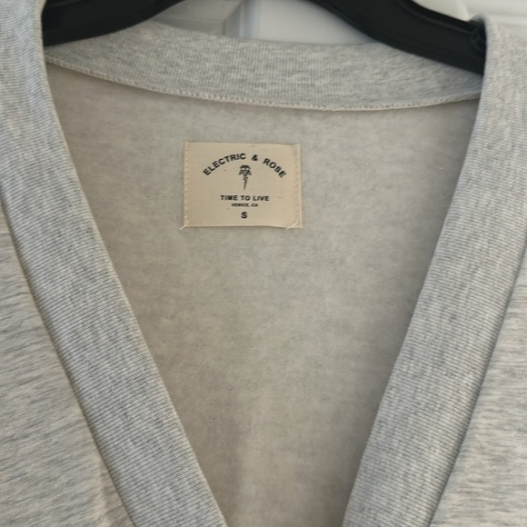 ELECTRIC & ROSE ULTRA SOFT Fleece Lined Button Down V Neck Jumpsuit (S) BNWT - Picture 2 of 10